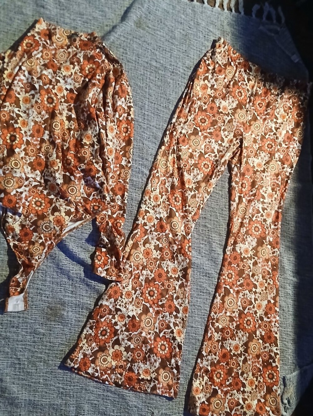 1970s Floral Print Wide Bell Bottom Pants and Matching Top - Rust Floral New